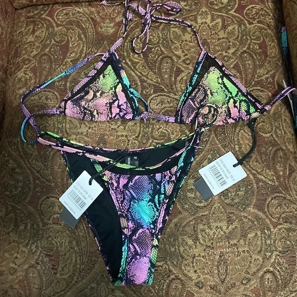 kendal + kylie triangle mesh bikini top medium bottom xs